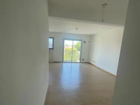 Departamento en Alquiler con 1 cochera