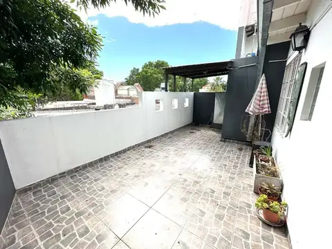 PH EN VENTA BERNAL 4 AMBIENTES APTO CREDITO
