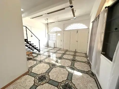 Depto Tipo Casa 4 ambientes con 2 baños
