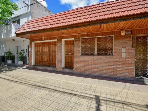 PH EN VENTA LA PLATA PATIO COCHERA