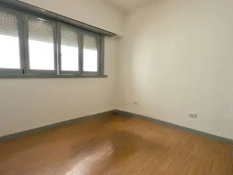 Depto Tipo Casa en Venta 40 años
