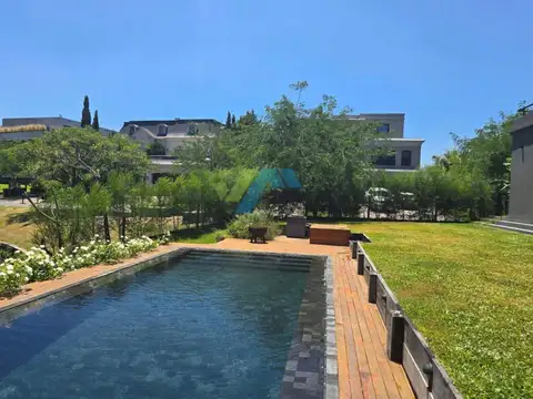 Casa  en Venta en Cabos del Lago, Nordelta, Tigre
