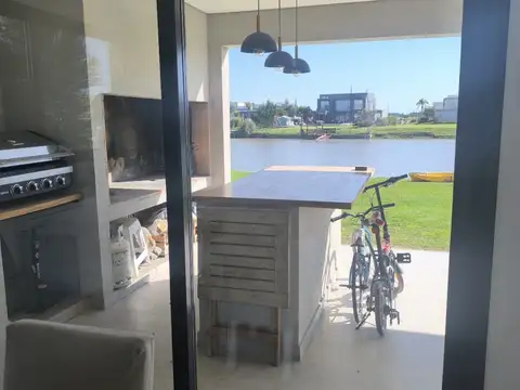 Casa quinta en venta de 220m2 ubicado en Horizontes al Sur