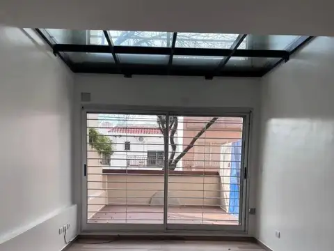 VENTA DE DUPLEX EN SAAVEDRA MUY ESPACIOSO DIVINO PILE COCH