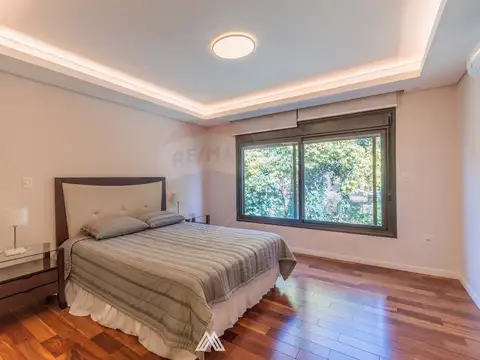 Departamento 5 ambientes con 4 baños