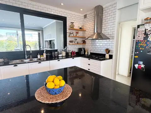 Casa en Venta en Haras Santa María, USD 549.000