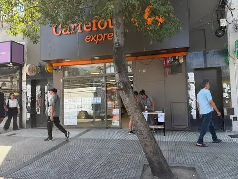 VENTA LOTE EN LA MEJOR ZONA COMERCIAL DE POMPEYA