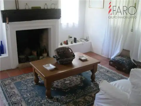 Casa en El Tesoro 2 dormitorios con parrillero