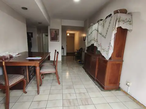 Departamento 4 ambientes con 2 baños
