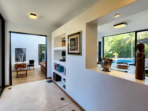 Casa 5 ambientes con 3 baños