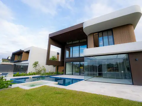 VENTA CASA EN NORDELTA BARRIO YACHT 5 AMBIENTES 