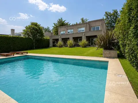 Casa en Venta en La Comarca, USD 520.000