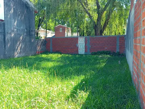 Terreno en Venta 20  mts Fondo