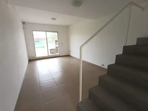 Casa en Alquiler al Este