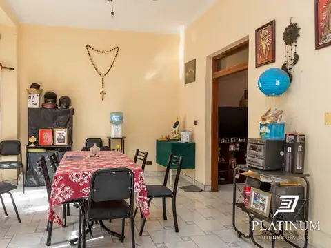 Casa en Venta con 1 cochera