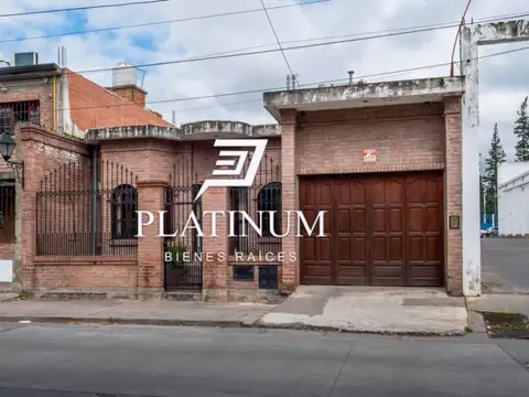 Casa en Venta en Bartolome Mitre 2600. 4 dormitorios c/cochera