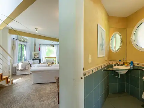 Casa 4 ambientes con 3 baños