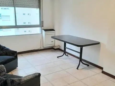 Falucho 2500, Piso 4°