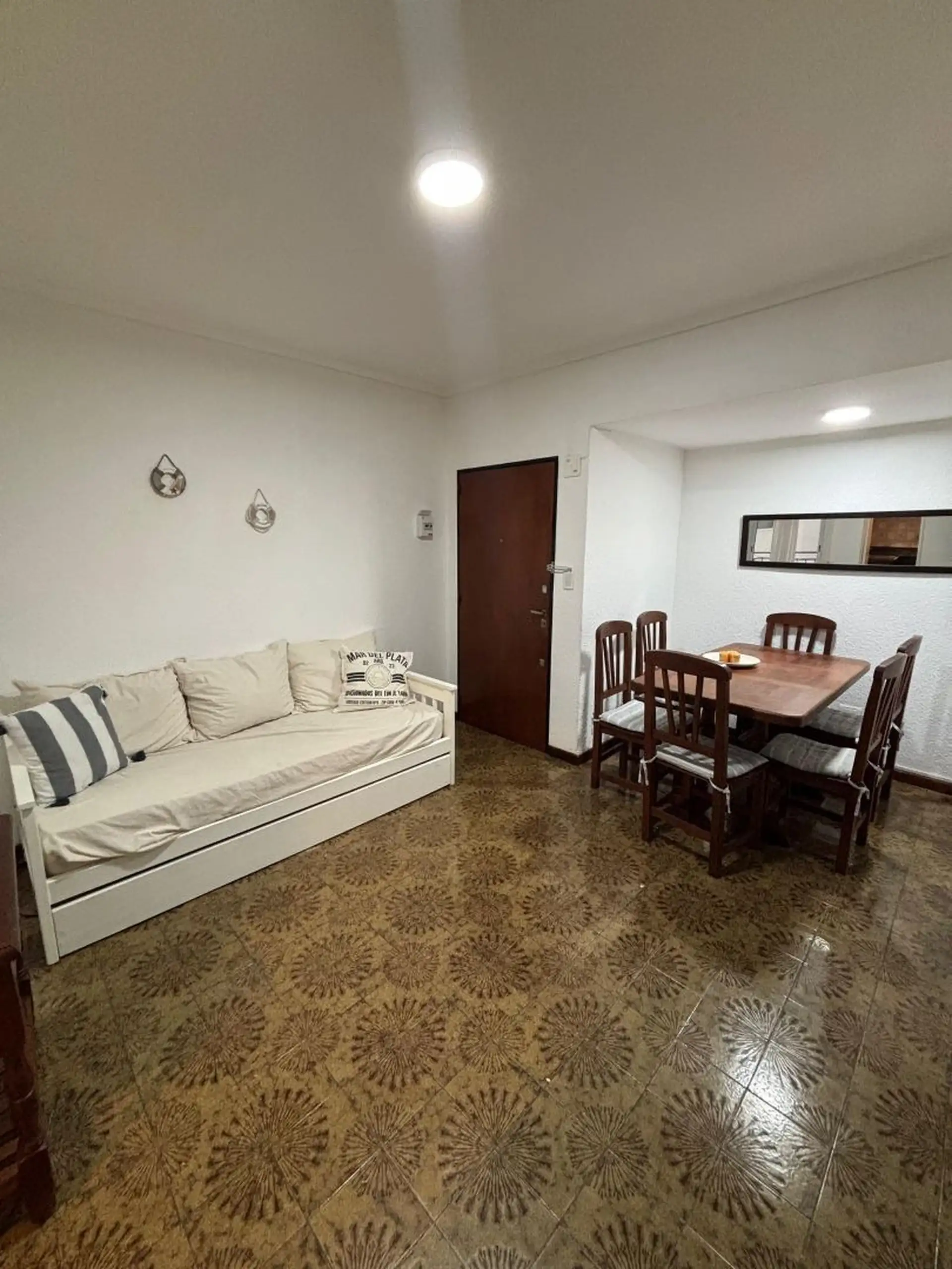 Depto 2 amb, 38m² con cochera fija — Plaza Colón