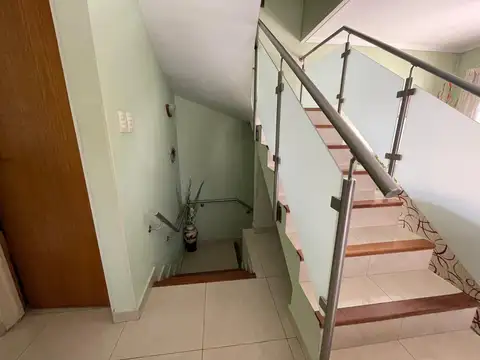 Depto Tipo Casa en Venta en Ciudad Jardin del Palomar, USD 210.000