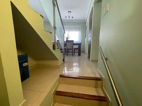 Depto Tipo Casa en Venta de 3 dormitorios