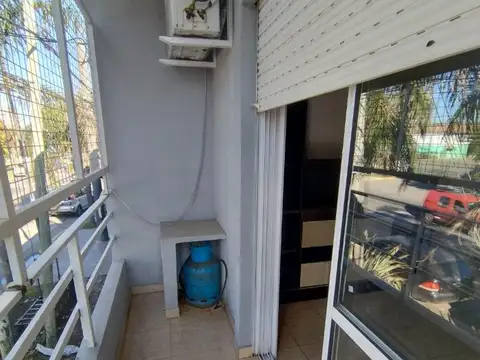 Depto Tipo Casa 2 ambientes con 1 baño