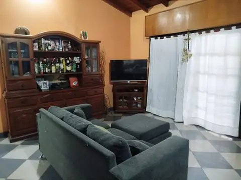 Casa en Venta en Villa Centenario, USD 79.000