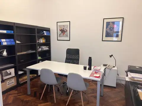 Oficina en excelente estado, oportunidad.