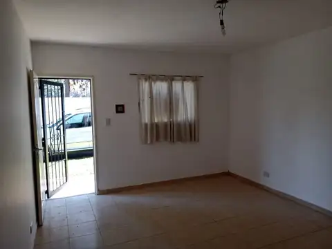 Oficina en Venta con 5 cocheras