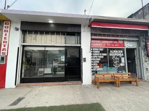 Av. Bartolome Mitre 2000