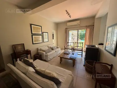 Casa colonial en venta, con techo de tejas, en La Merced, Lomas de San Isidro