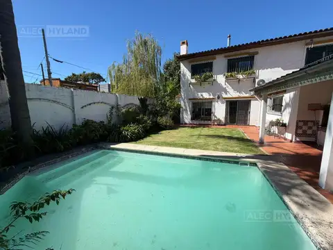 Casa colonial en venta, con techo de tejas, en La Merced, Lomas de San Isidro