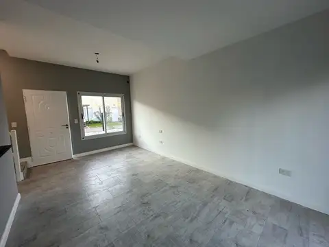 Departamento en Venta en Villa Rosa, USD 85.000