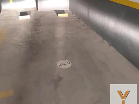 Cochera en venta - 12Mts2 - Abasto