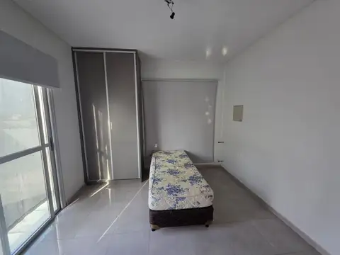 Casa 2 ambientes con 3 baños