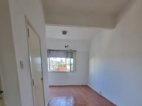 DEPARTAMENTO EN VENTA 1 AMBIENTE SAN TELMO AL FRENTE AMPLIO- LUMINOSO