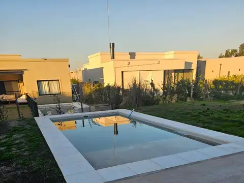 Casa en Alquiler de 3 dormitorios