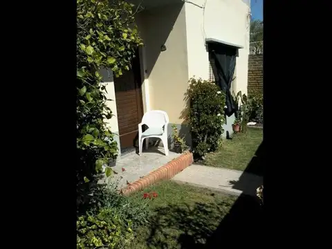 Casa de 3 amb c/local al frente- Parque-garage y terraza (Re