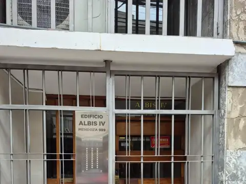 Mendoza 989 , Piso 5