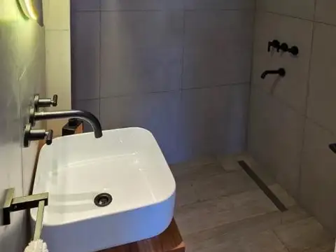 DEPARTAMENTO DE 3 AMBIENTES  CON BALCON .VISTA AL RIO
