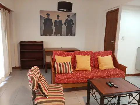 Depto Tipo Casa en Venta 40 años