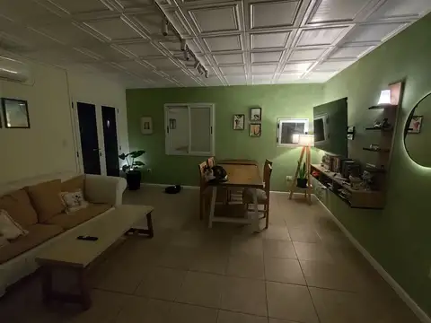Depto Tipo Casa en Venta de 3 ambientes