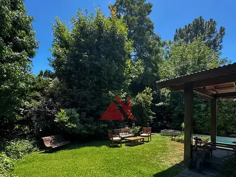Casa 5 ambientes con 2 baños