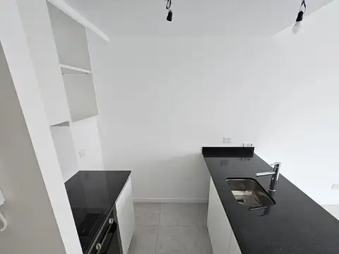 MONAMBIENTE DIVISIBLE A ESTRENAR EN COMPLEJO PRIVADO CON  AMENITIES.