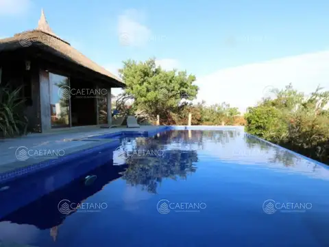 Casa en Venta en Montoya, USD 950.000