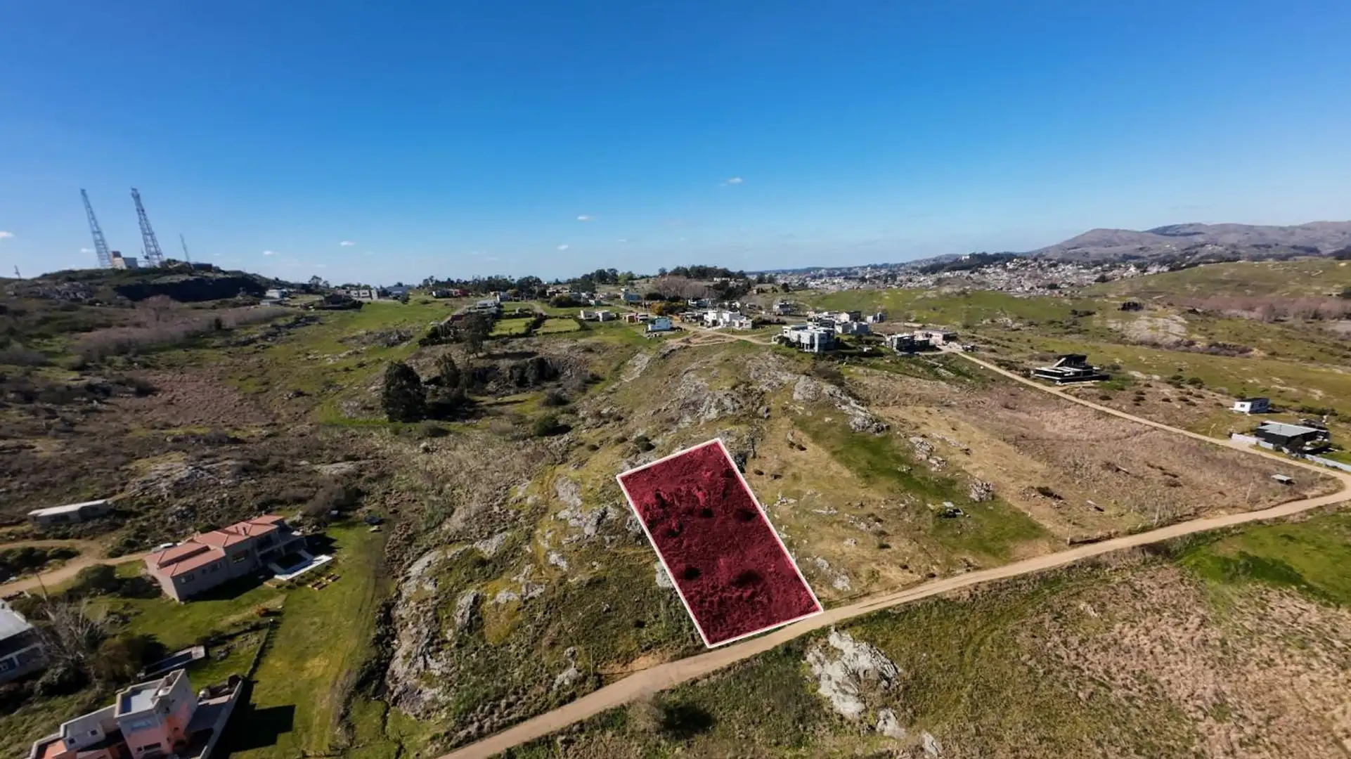 AMPLIO LOTE EN BARRIO ENTRE SIERRAS TANDIL