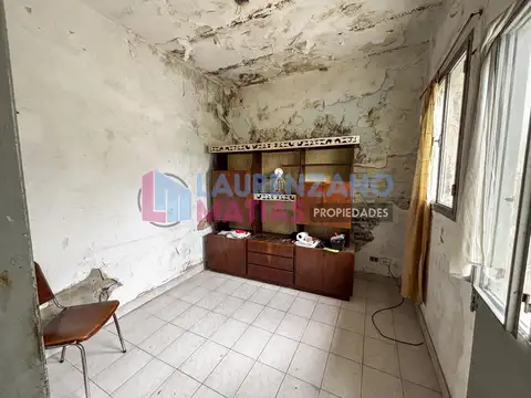 Depto Tipo Casa en Venta 50 años