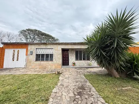Venta Casa 3 dormitorios y Patio Sayago