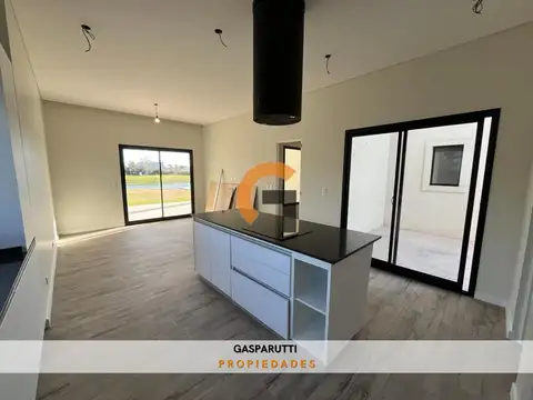 Casa en Venta a La Laguna con Pileta, 3 Dorm. San Matías!