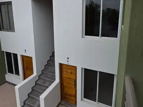 Carril Urquiza, Guaymallen 1000